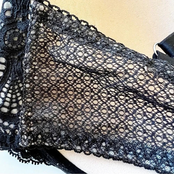 Victoria’s Secret Dream Angels Pushup‎ Bra Size 34DD Black Nude Lace Uplifting - Picture 7 of 10